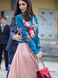 春風(fēng)又綠江南岸,四月春風(fēng)百褶裙