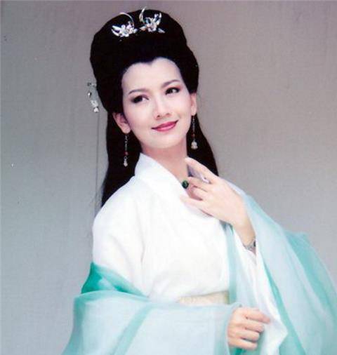 體毛與命運(yùn) 俗語(yǔ)“男人無(wú)毛貴如金，女人有毛混半街”的古今解讀